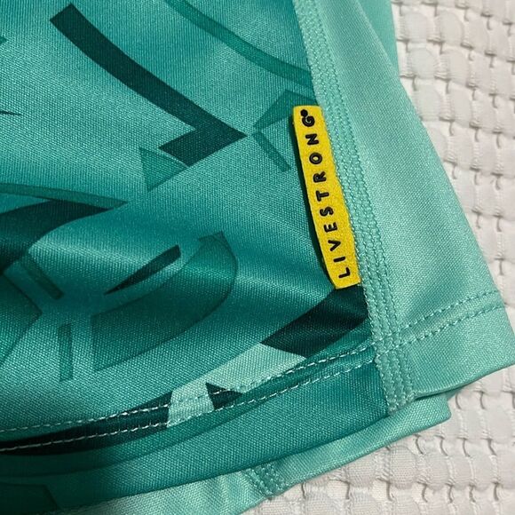 NWOT- Nike- M. Dri Fit Livestrong Top - Picture 5 of 6